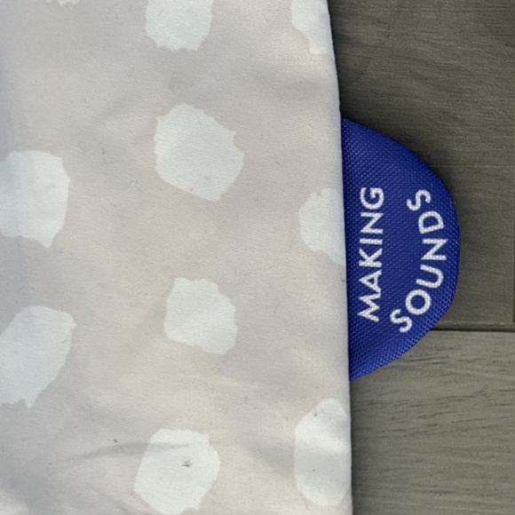 Lovevery Activity Mat - Picture 9 of 13